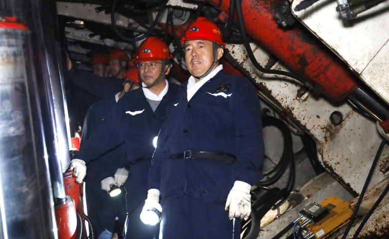 韓福生在興安礦調研檢查時強調 夯實安全管理基礎 打...